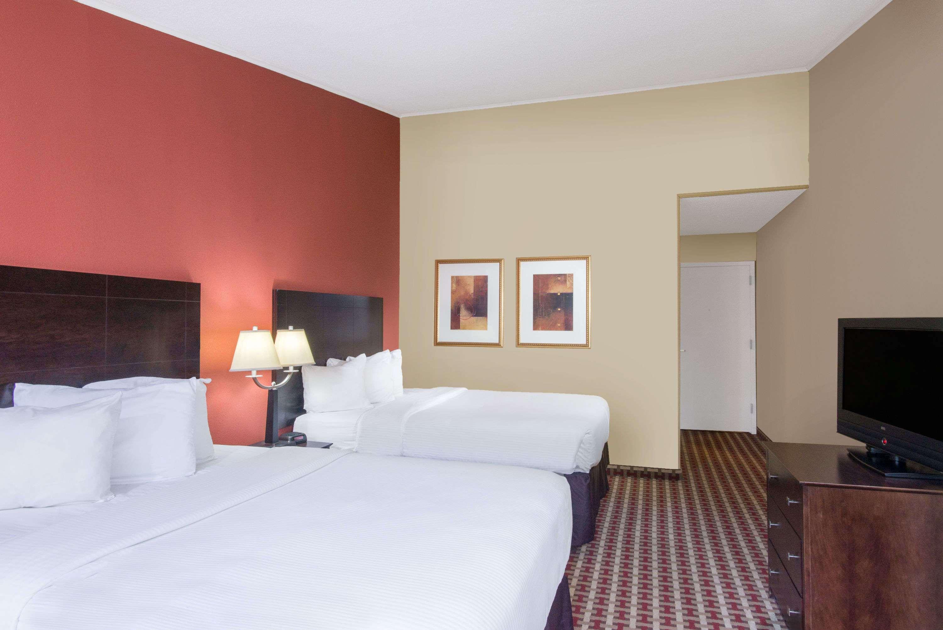 Ramada By Wyndham Allentown Bethlehem Ngoại thất bức ảnh