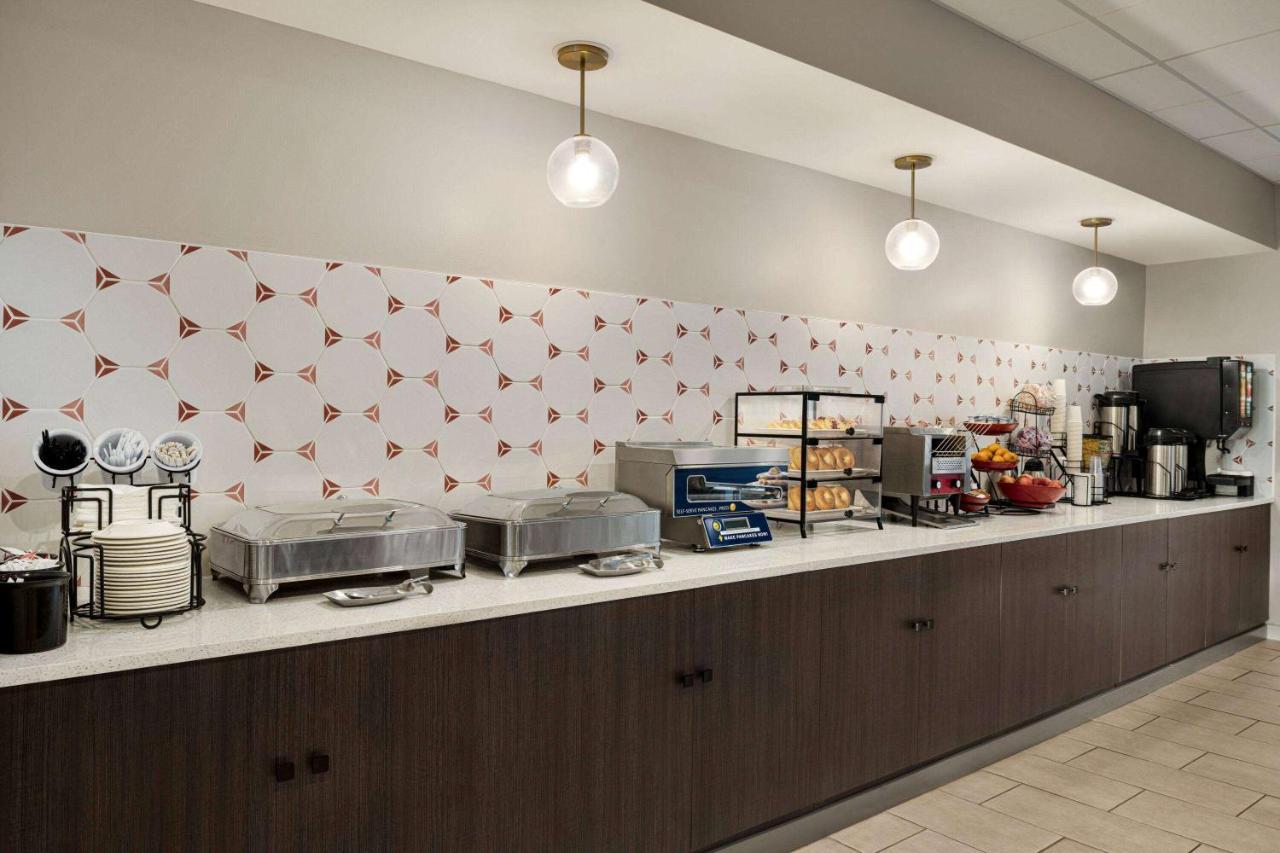 Ramada By Wyndham Allentown Bethlehem Ngoại thất bức ảnh
