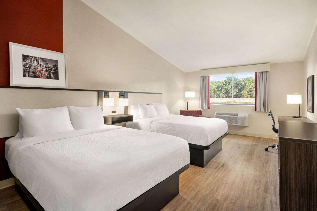 Ramada By Wyndham Allentown Bethlehem Ngoại thất bức ảnh